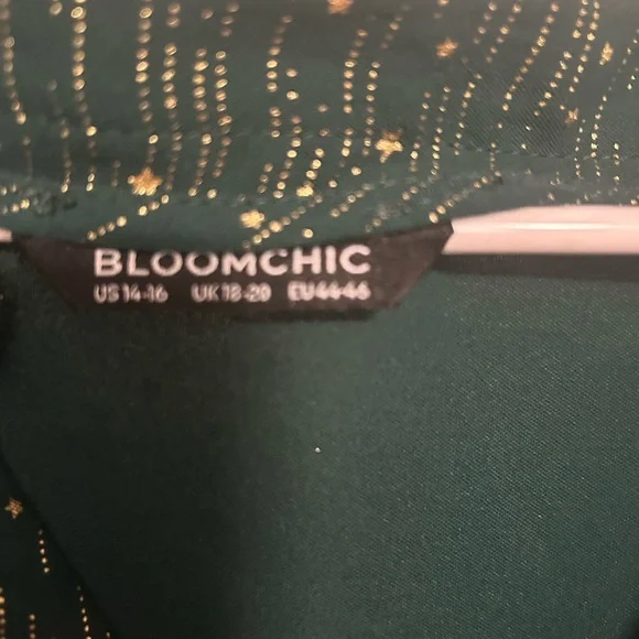 BloomChic Emerald Green Lace-Up Star Print Peplum Tunic - Picture 4 of 4